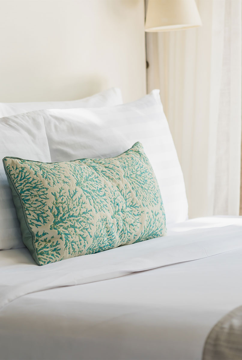 BEDDING ACCESSORIES
